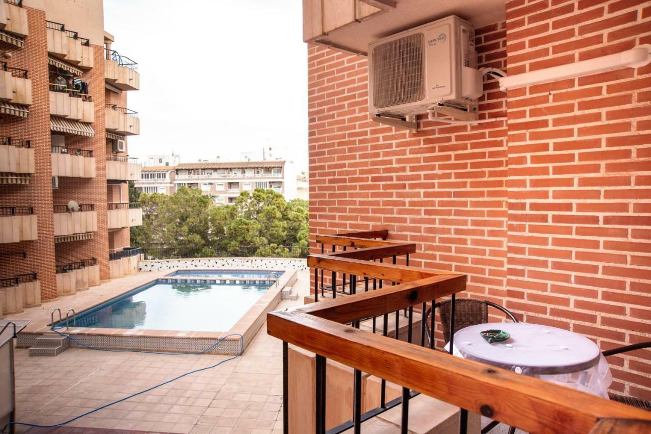 Holiday Royal Suite Concordia ตอร์เรเวียคา ภายนอก รูปภาพ