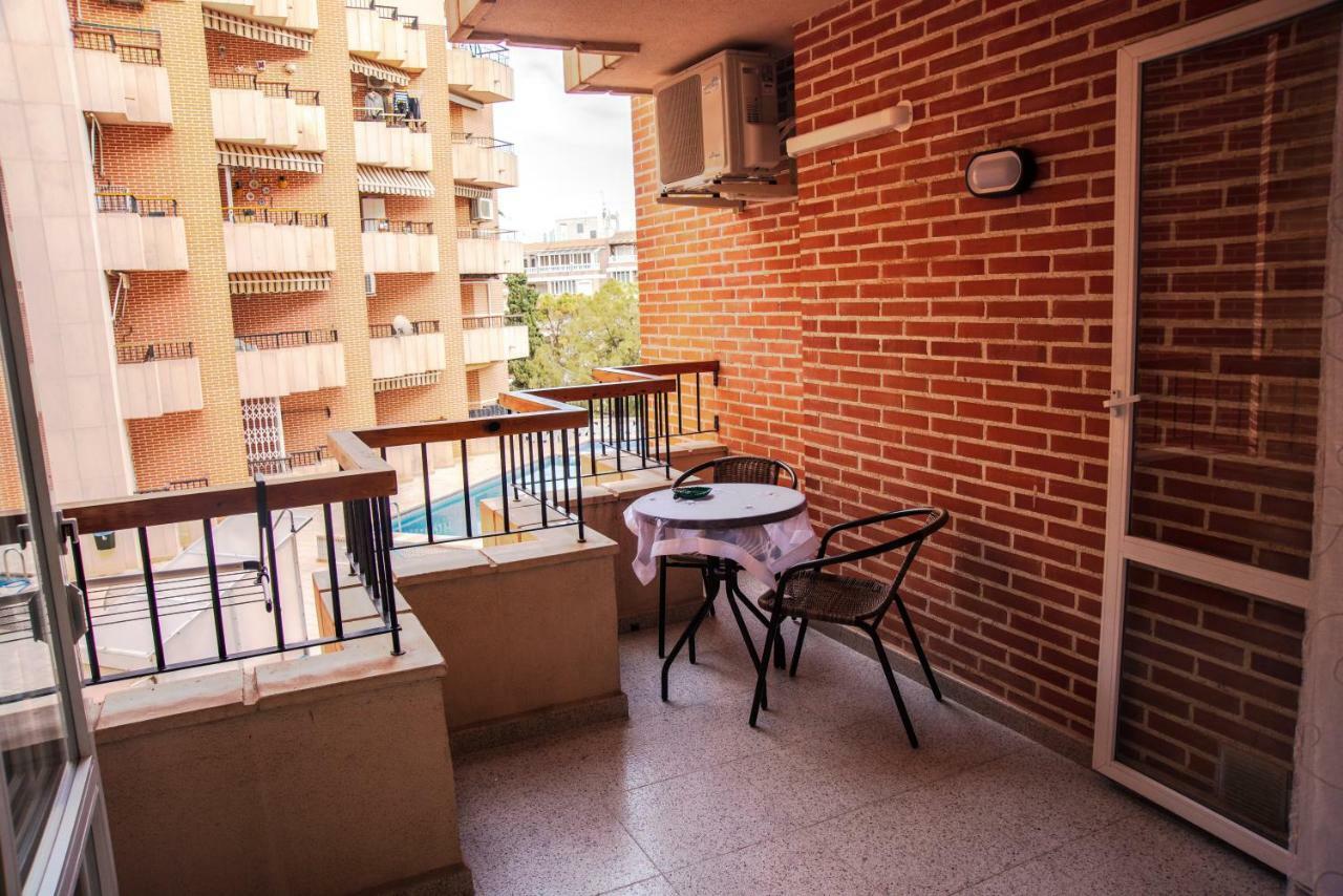 Holiday Royal Suite Concordia ตอร์เรเวียคา ภายนอก รูปภาพ
